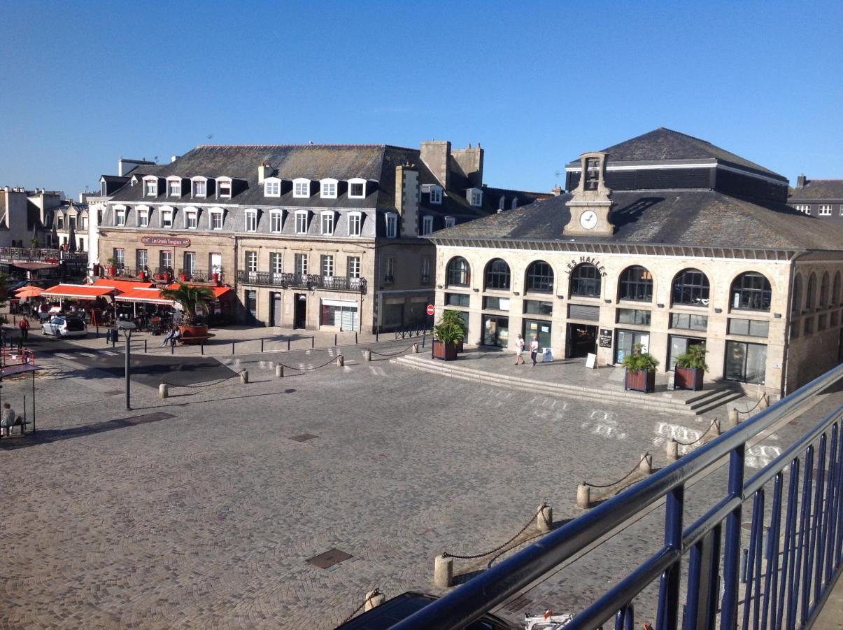 The Place To Be Concarneau Bagian luar foto