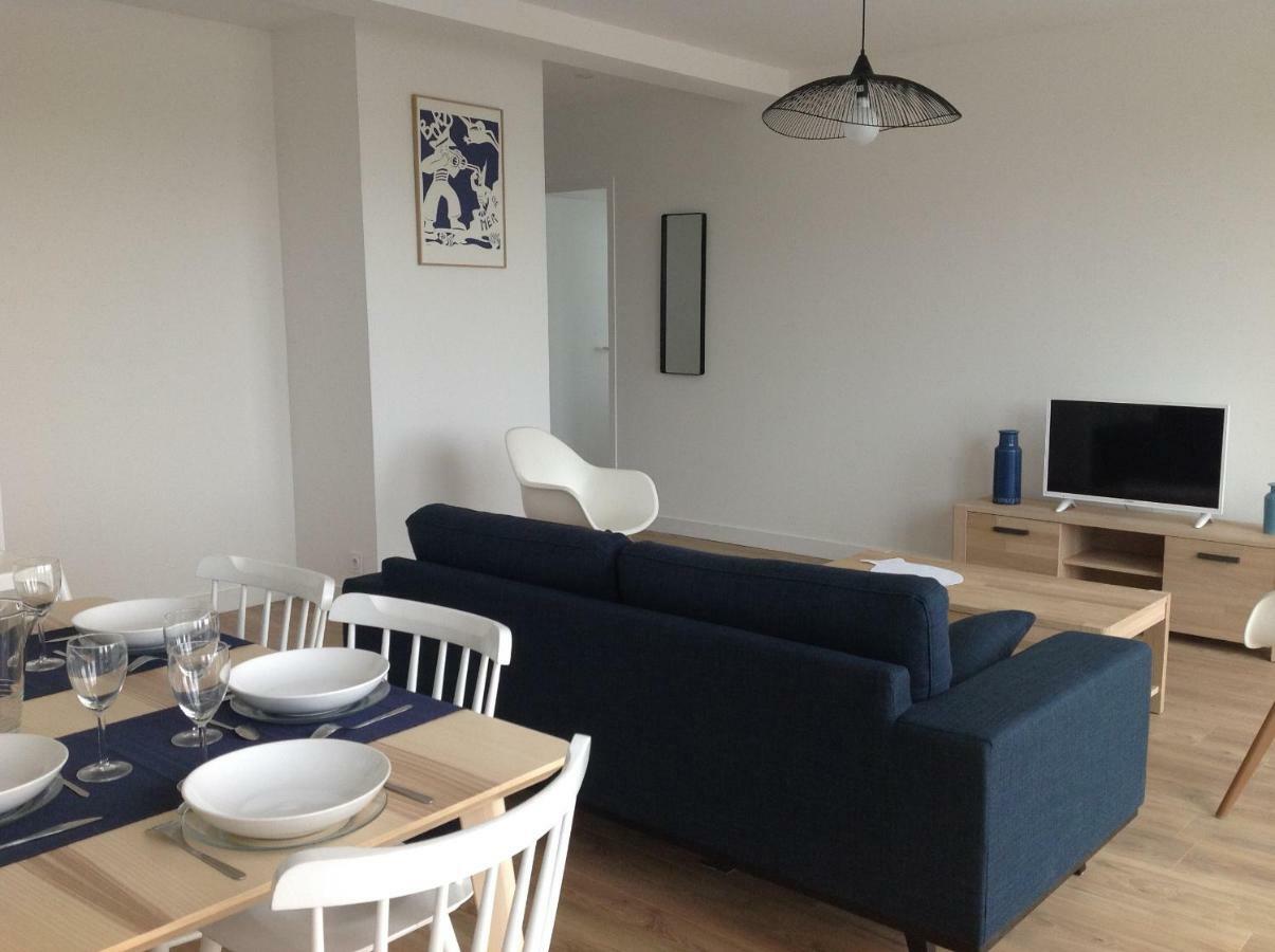 The Place To Be Concarneau Bagian luar foto