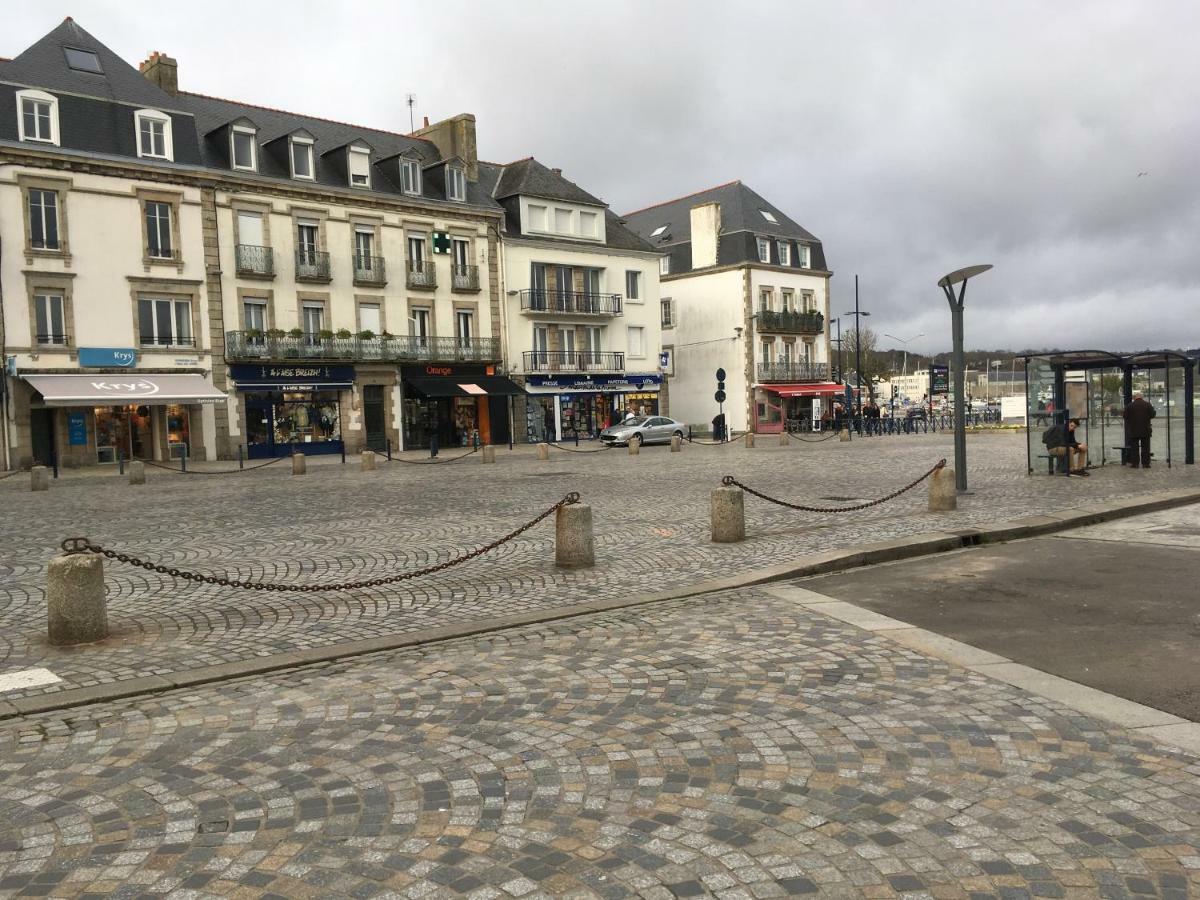 The Place To Be Concarneau Bagian luar foto