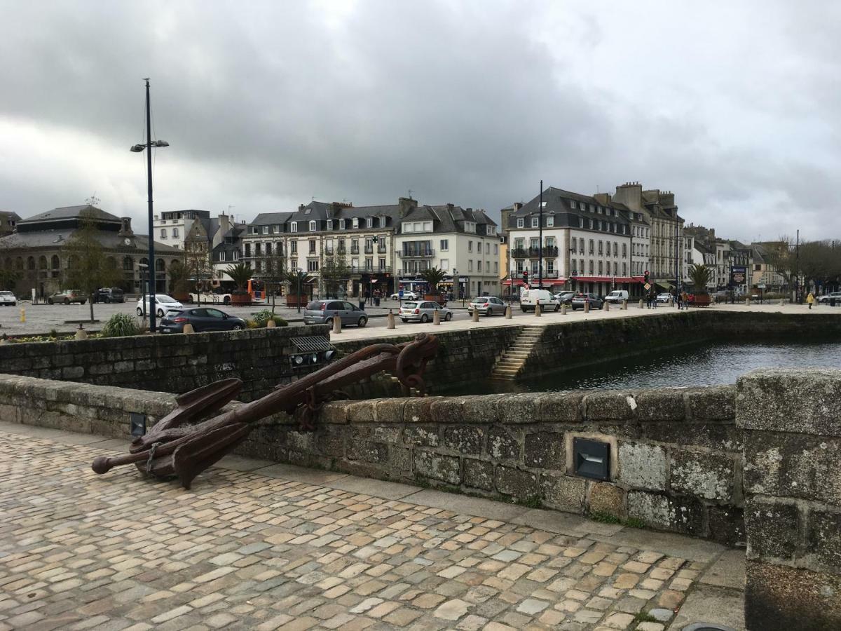 The Place To Be Concarneau Bagian luar foto